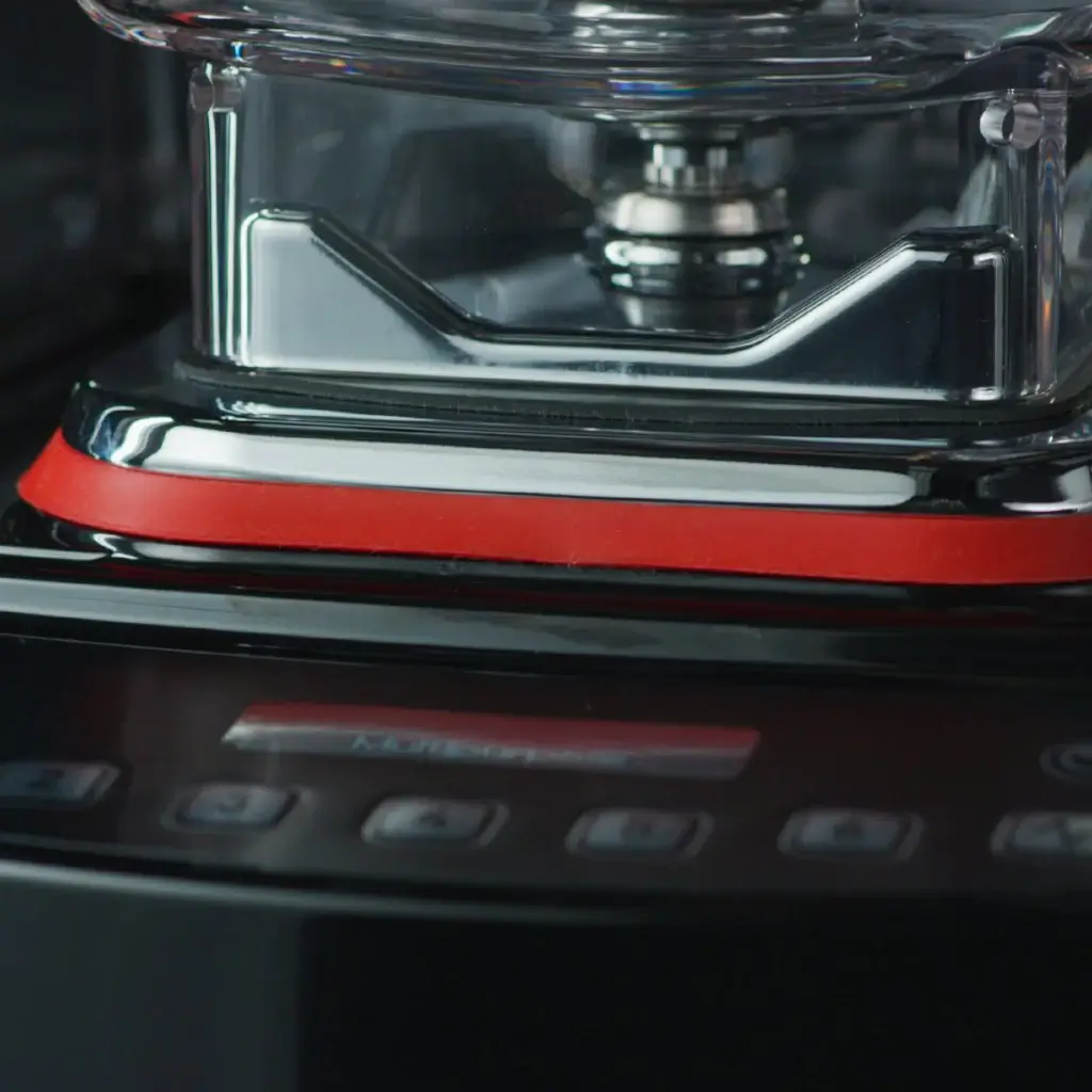 Licuadora Blendtec Stealth X material Tritan resistente uso rudo